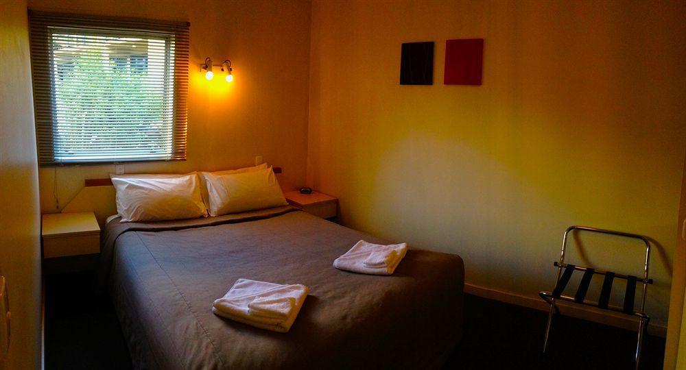 Motel Caples Court & 4*