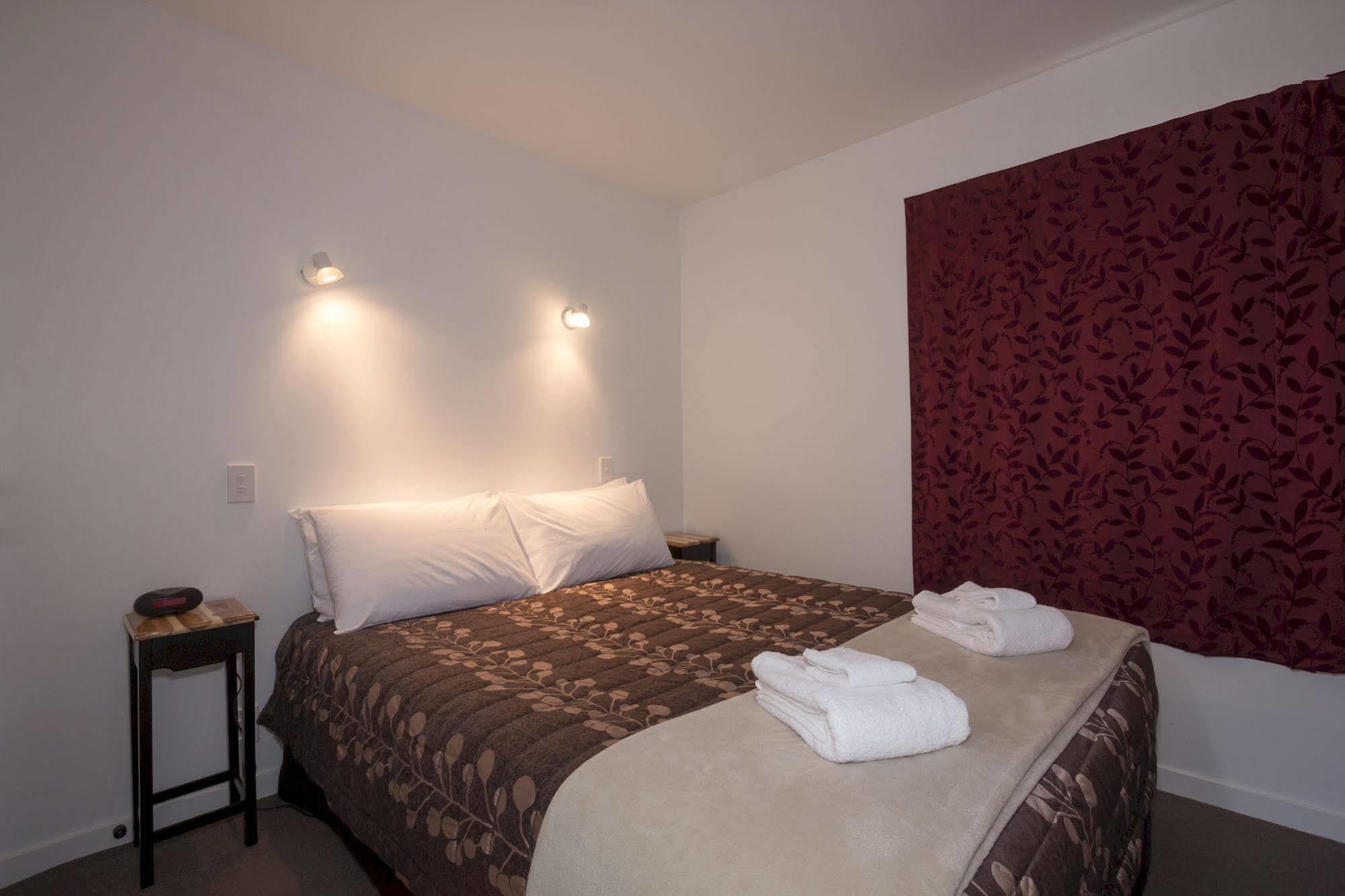 Caples Court & 4* Queenstown