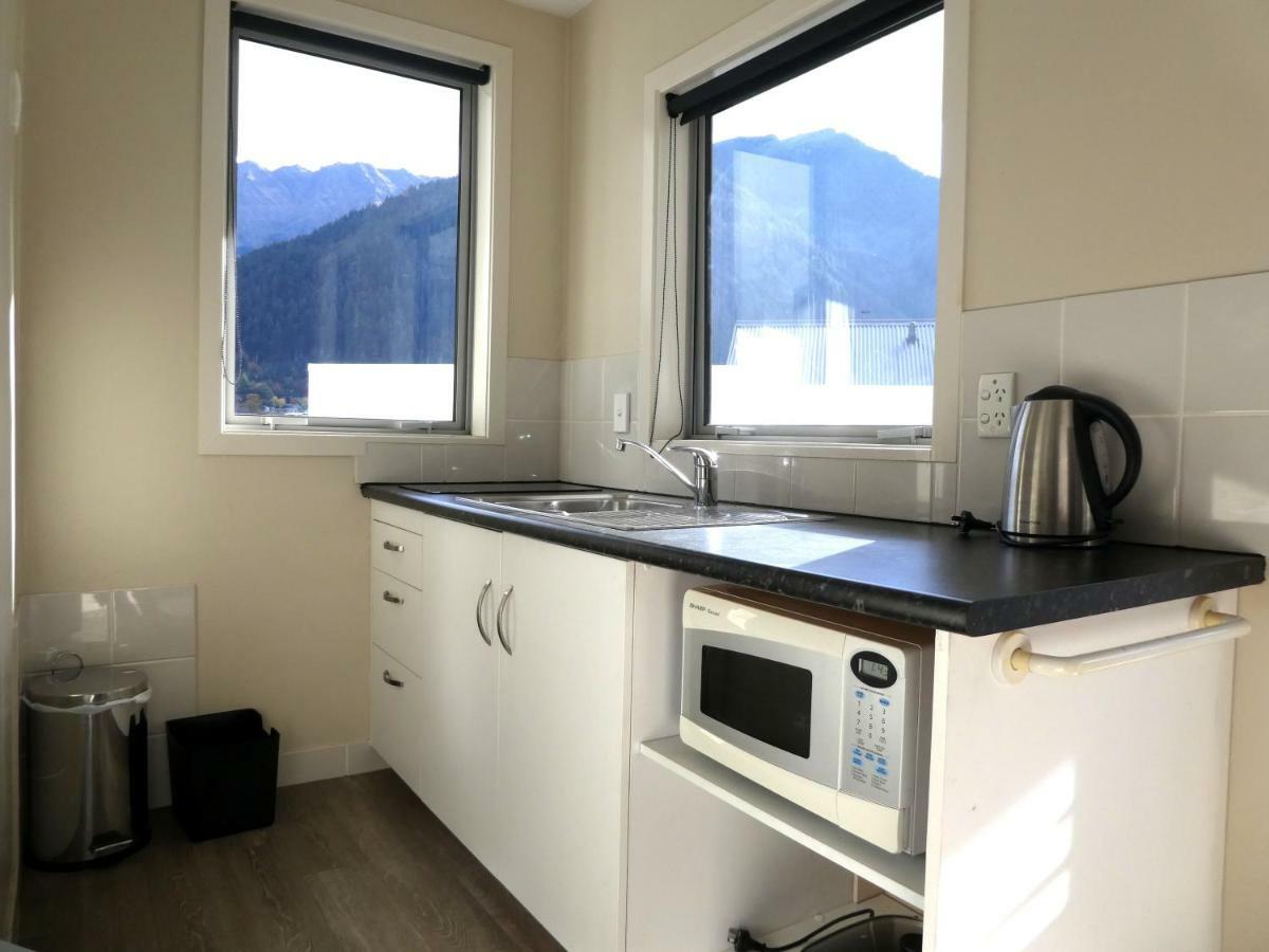 Motel Caples Court & 4*